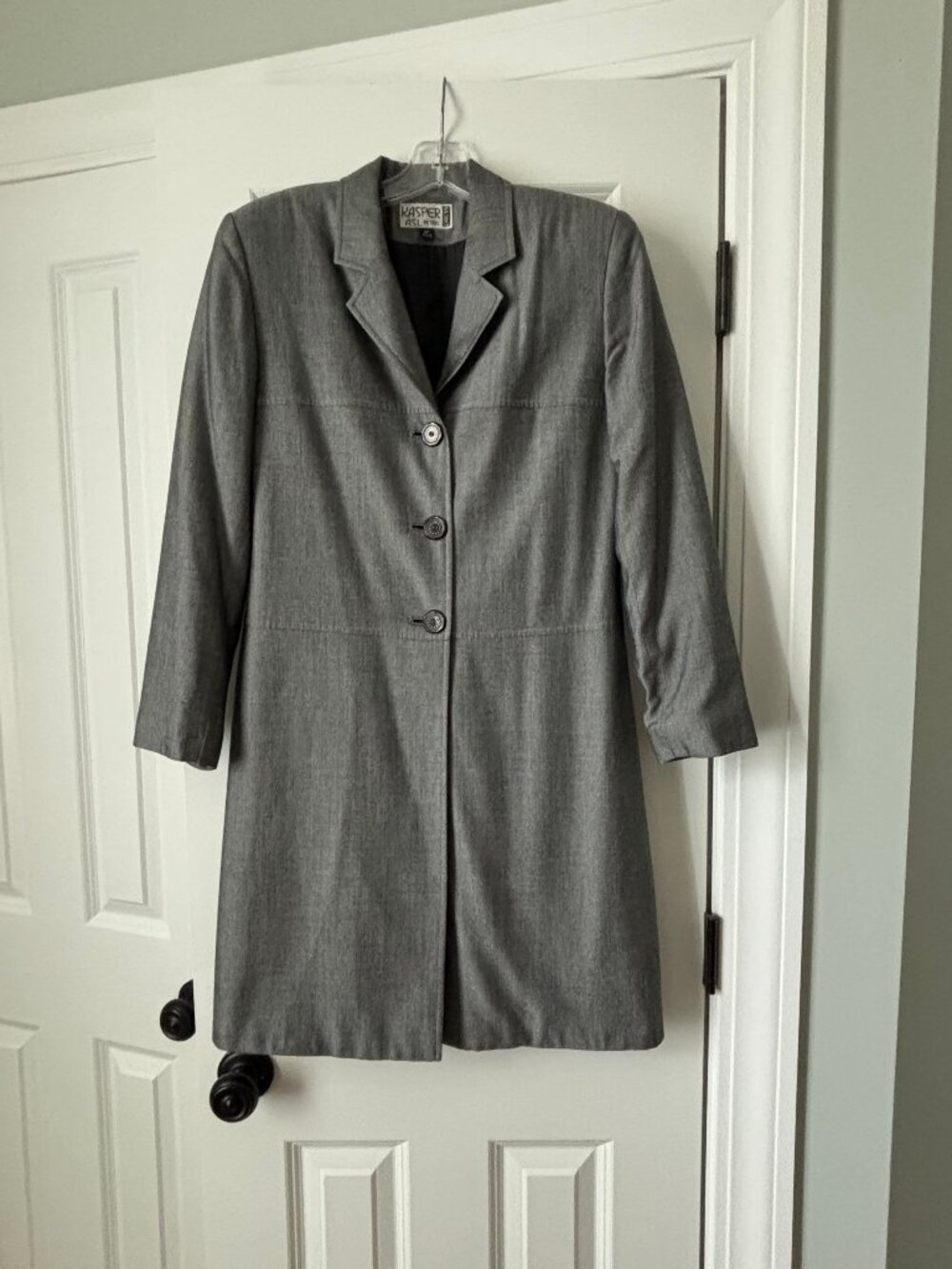 KASPER PETITE BLAZER - LONG AND STYLISH - SILVER/GRAY